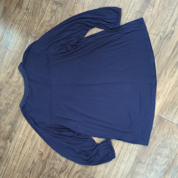 Boden V-neck Navy Blouse with Lace Detail - Picture 3 of 9